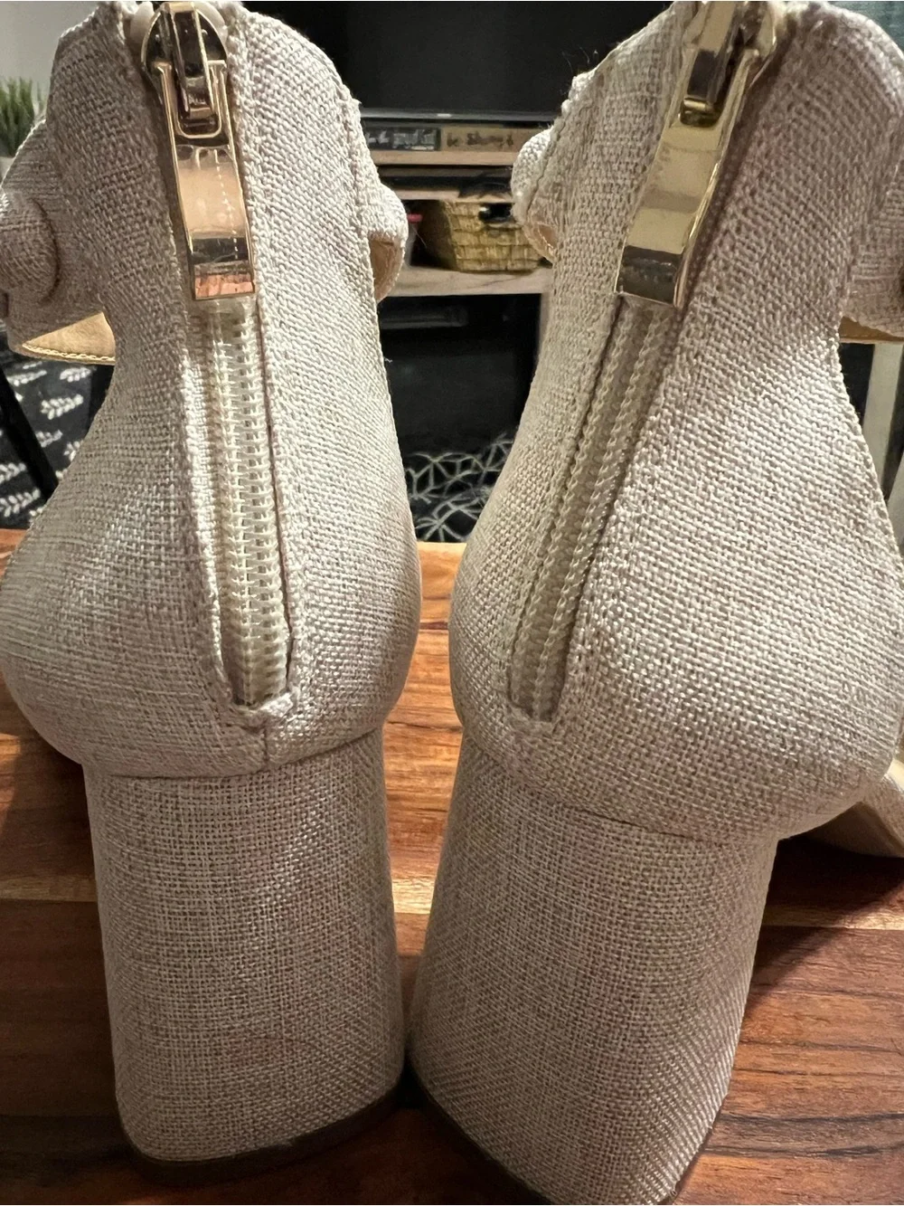 Cato Comfort Linen Pom Pom Block Heel Sandals Women’s 8W Wide
